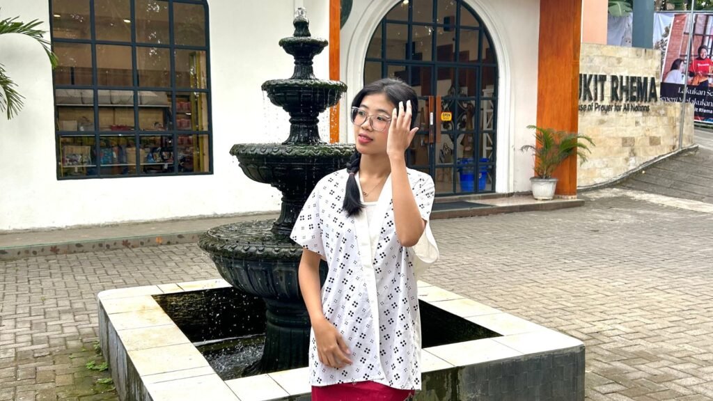 berburu oleh oleh di sekitar svargabumi borobudur
