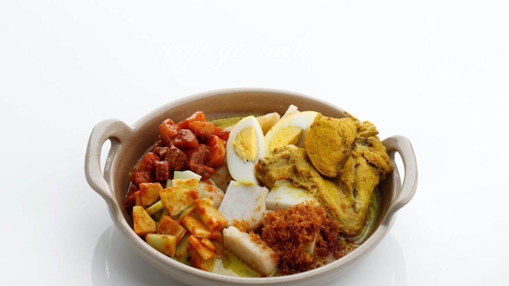 cerita lontong cap go meh sejarah makna halal