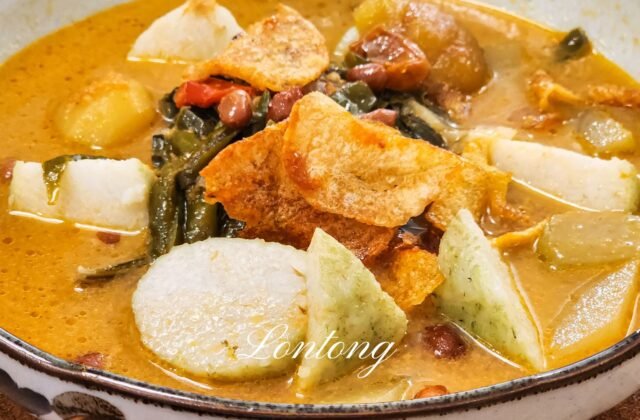 cerita lontong cap go meh sejarah makna halal