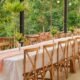 Plataran semi outdoor Kedai Bukit Rhema untuk keluarga dan rombongan untuk artikel cafe alam rute Jogja Borobudur